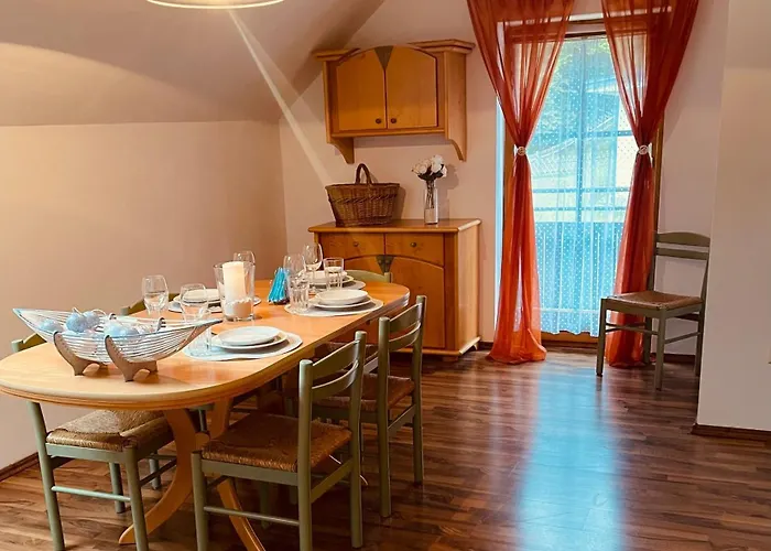 Mit Grossem Balkon *